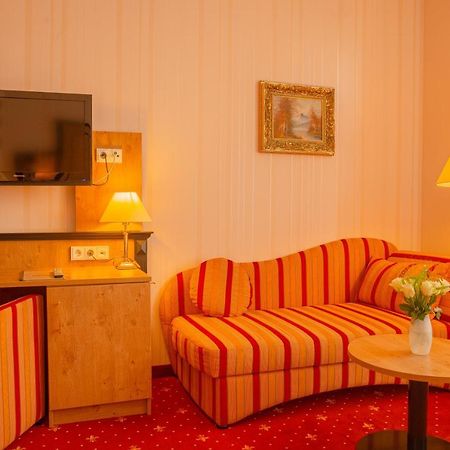 Alte Landratsvilla Hotel Bender Westerburg  Eksteriør billede
