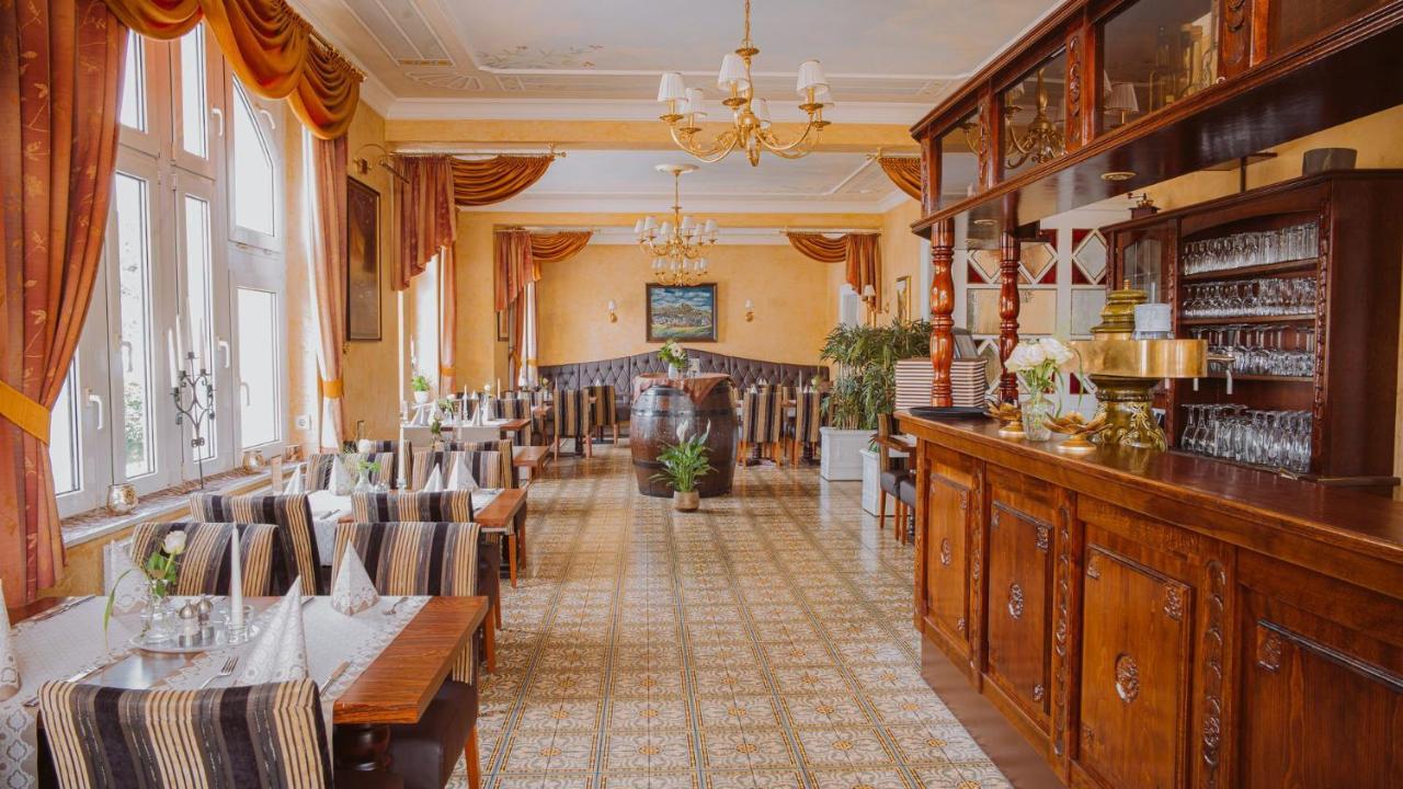 Alte Landratsvilla Hotel Bender Westerburg  Eksteriør billede