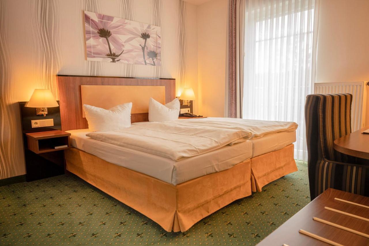 Alte Landratsvilla Hotel Bender Westerburg  Eksteriør billede