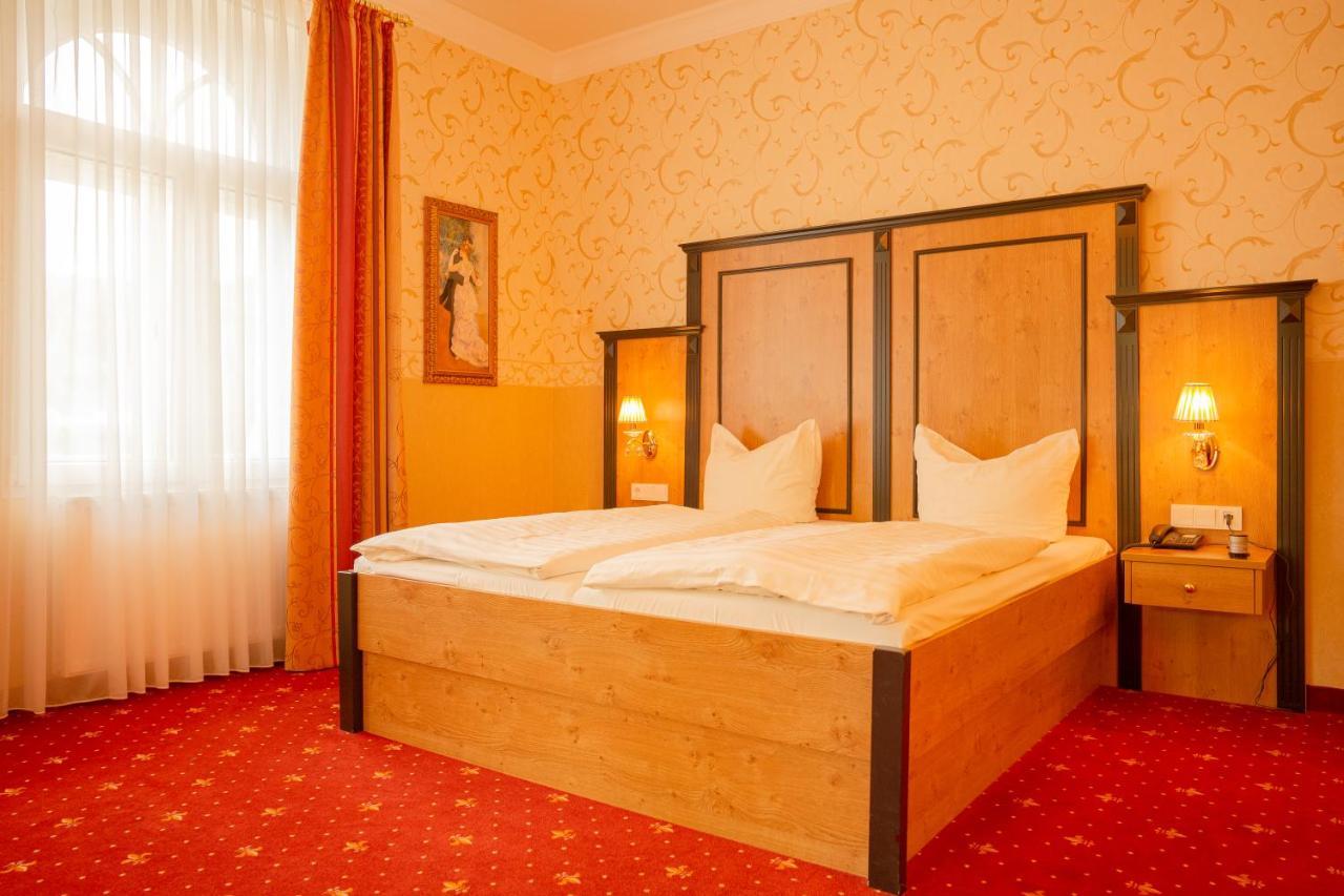 Alte Landratsvilla Hotel Bender Westerburg  Eksteriør billede